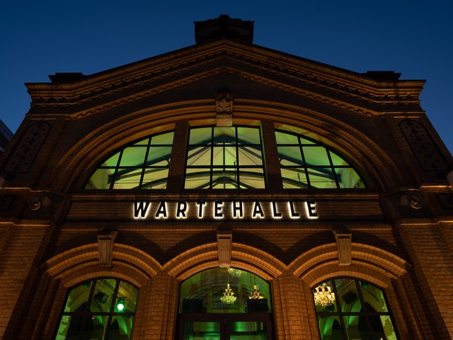 Wartehalle Berlin